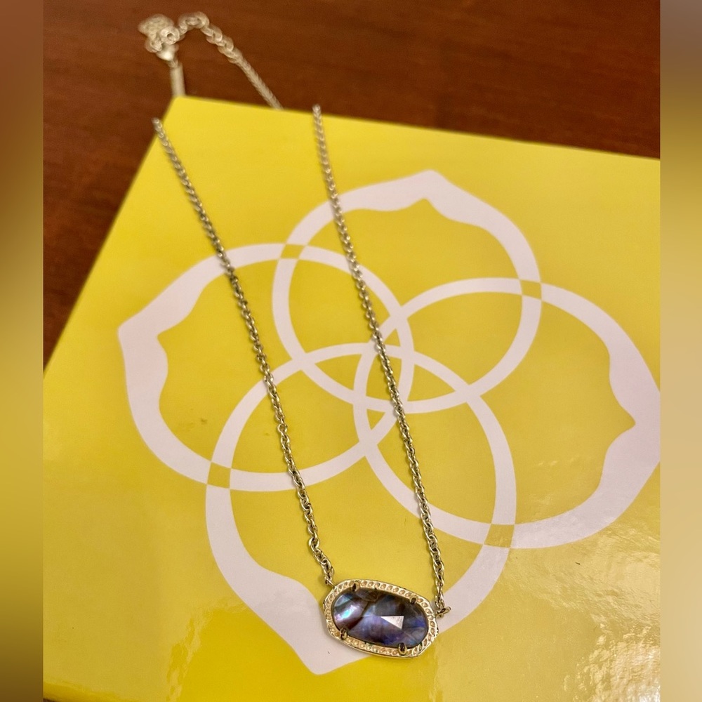 Elisa Gold Pendant Necklace in blue